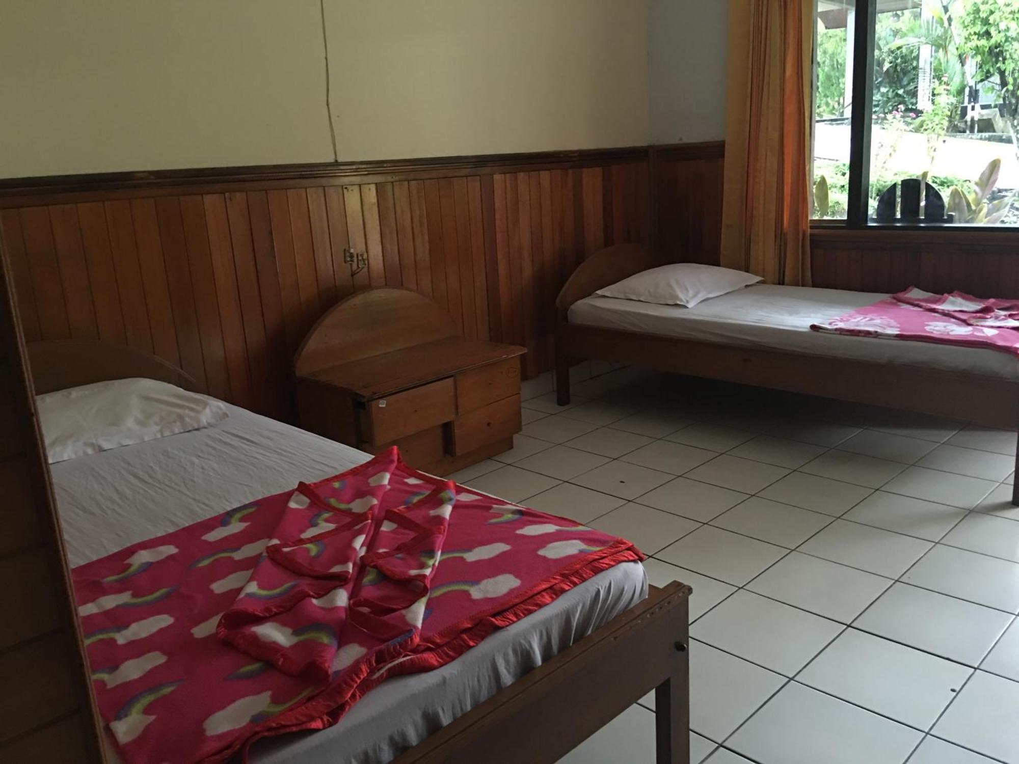 Tamasya Garden Hotel Kotamobagu Kamer foto