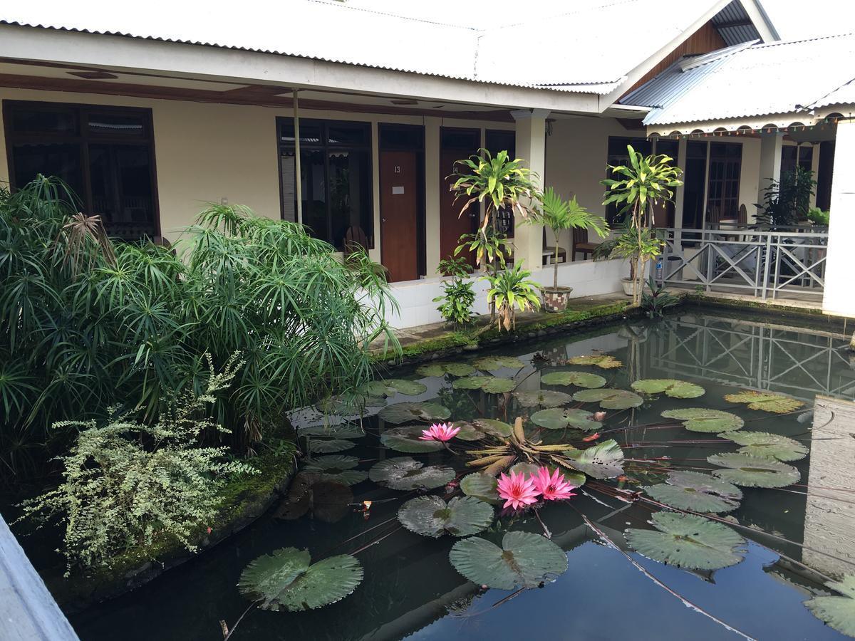 Tamasya Garden Hotel Kotamobagu Buitenkant foto