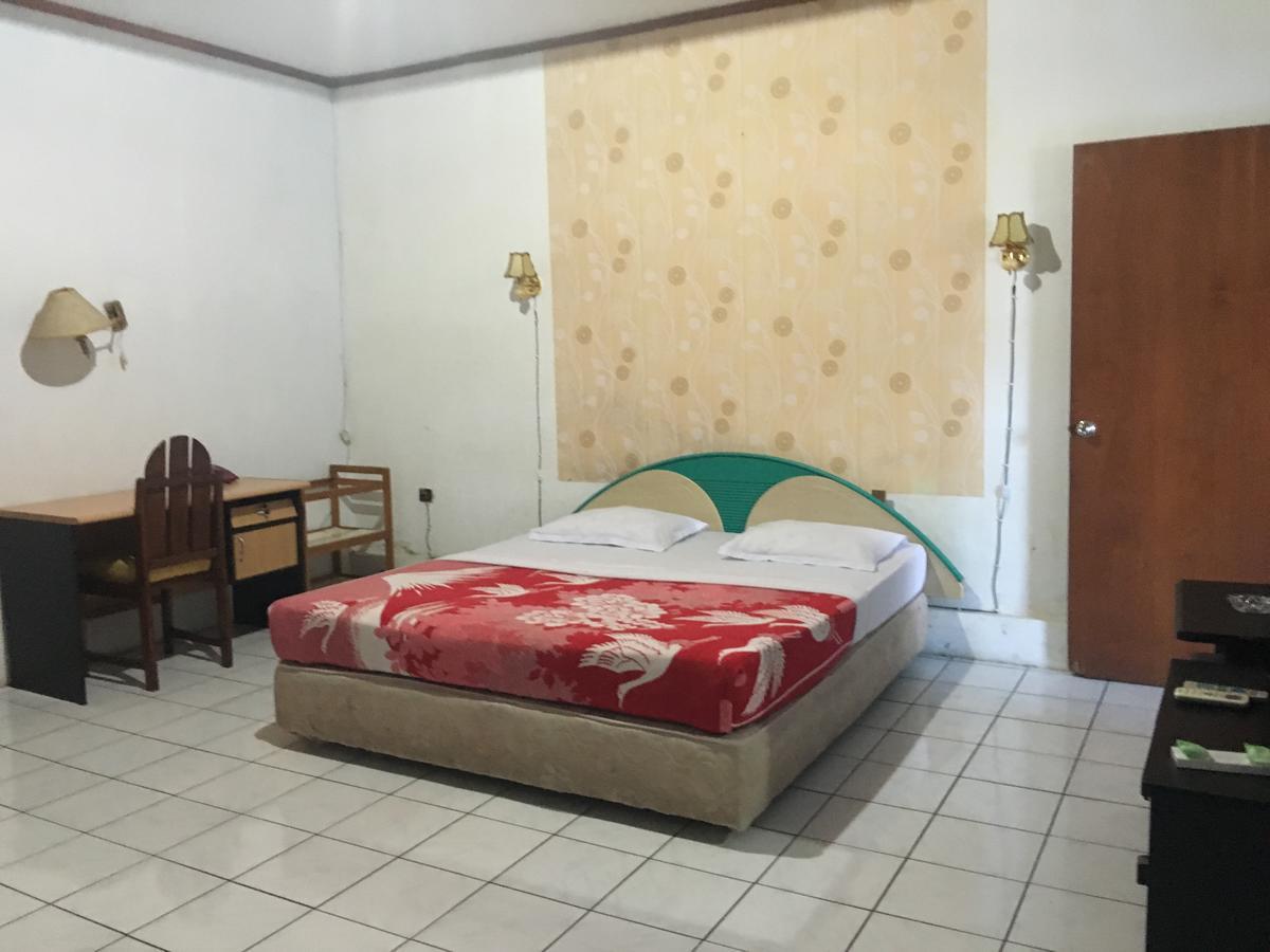 Tamasya Garden Hotel Kotamobagu Buitenkant foto